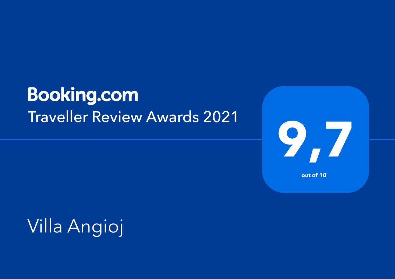 Angioj * Tottubella