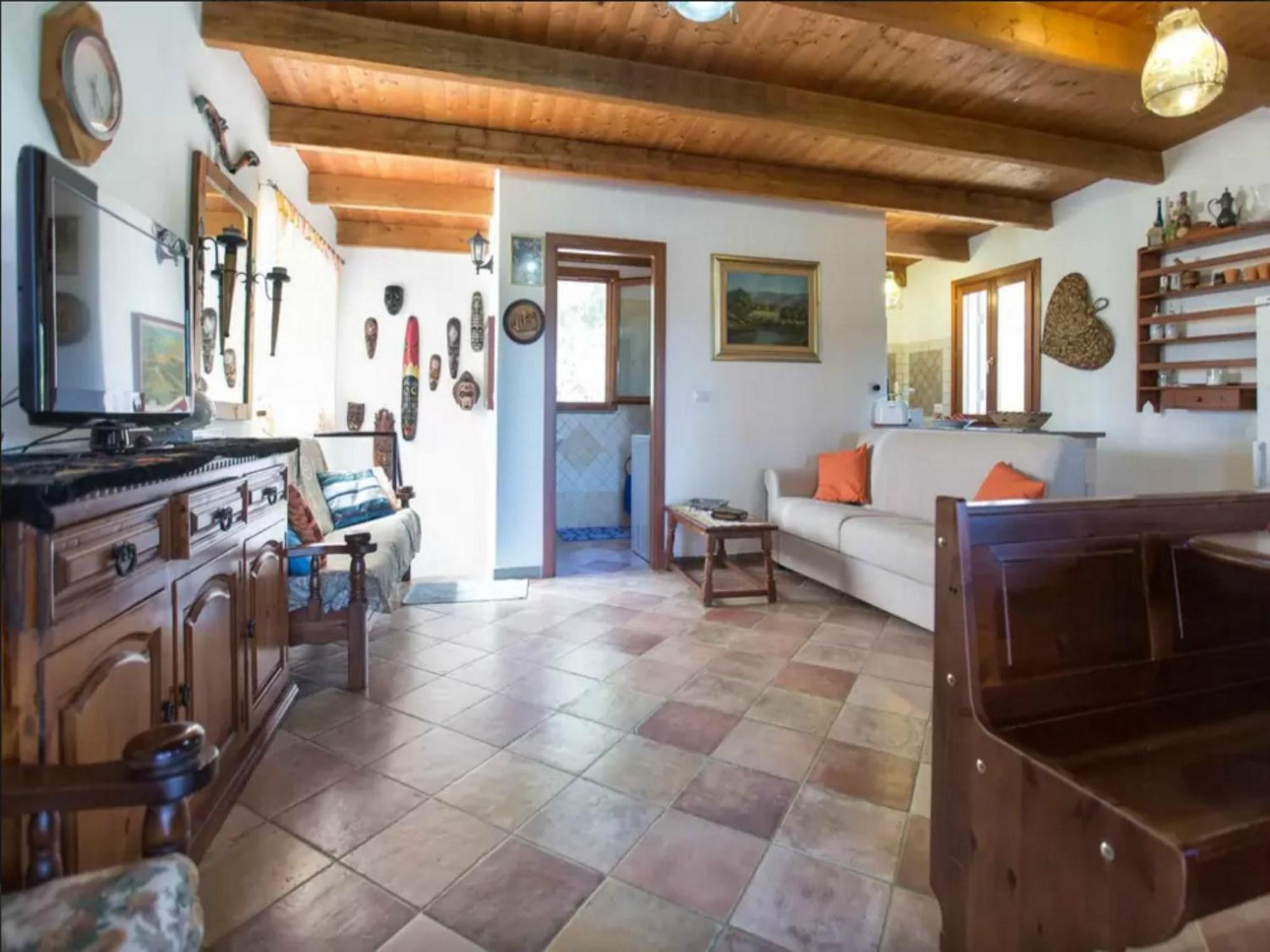 Angioj Holiday home *